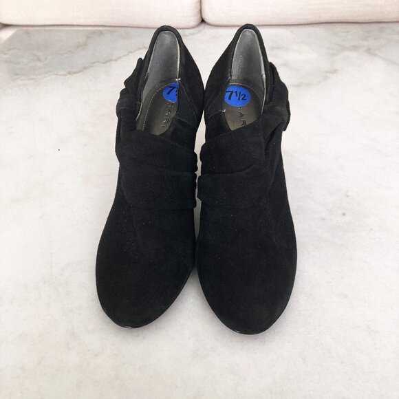 Tahari Greyson bow ankle boot / boots / booties / pumps (black) suede leather - Picture 2 of 8